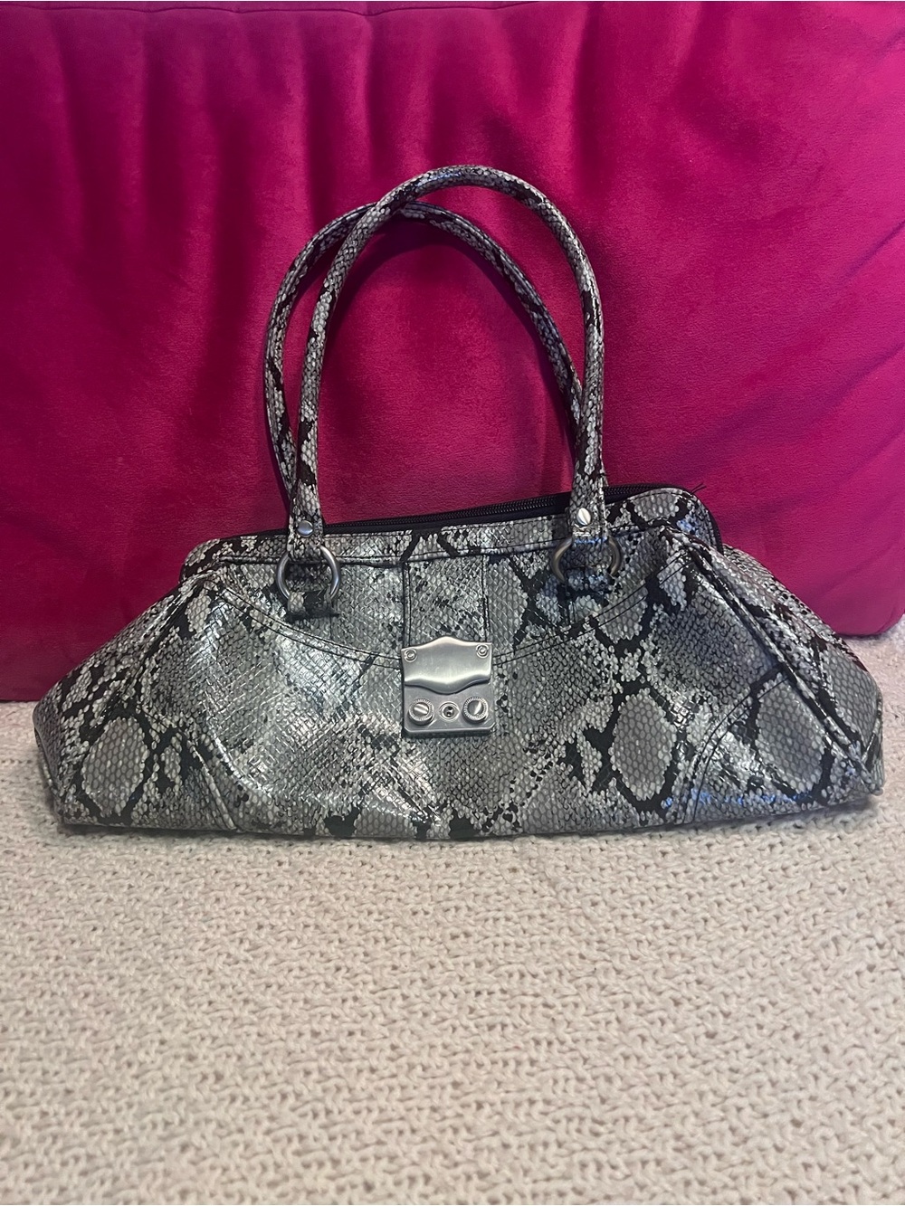 🐍✨ Snakeskin Satchel — Sleek & Ready to Slither Into Fall! NY&Co Y2K vibes ✨🐍